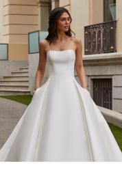 -GRACE KELLY婚纱与礼服(天津店)