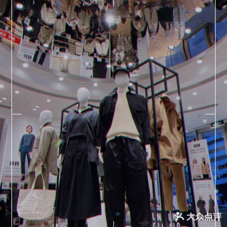 超喜欢军绿色