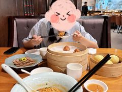 -乐忻皇朝(上海中心大厦店)