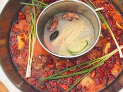 -周幺妹重庆老火锅(银泰城总店)