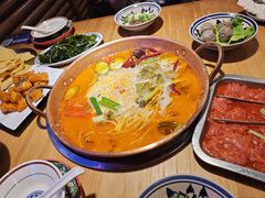 -洱火云南酸菜牛肉火锅(石景山当代商城店)