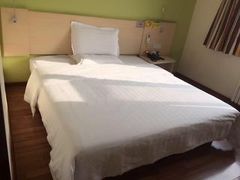 大床房-7天酒店(北京天坛东门地铁站店)
