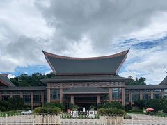 -七彩云南古滇温泉山庄