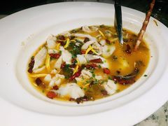 金汤酸菜鱼-绿茶餐厅(深圳龙华天虹购物中心店)