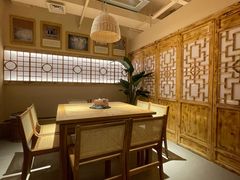 -白乐天毛肚火锅馆(解放碑店)