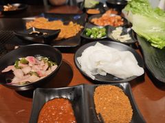 -肉甲韩国木炭烤肉(新壹街1店)