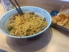 -魔都三兄弟酸辣粉·蘸卤炸串(虹桥万科店)