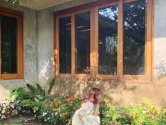 -Chom Cafe and Restaurant