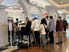 -HOT CRUSH趁热集合·现烤面包(上海环球港店)