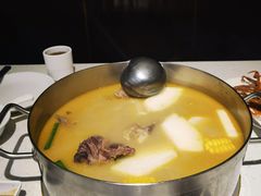 -肥仔文澳门猪骨煲(南京西路店)