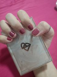 -美斯洛美甲美睫连锁店