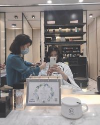 -HAIR CORNER