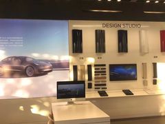 -TESLA 特斯拉(上海太古汇体验店)