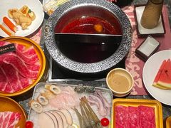 -牛YO寿喜烧·铁板烧和牛火锅自助(市府恒隆店)