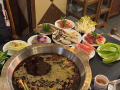 -山城年华老火锅(玉林店)