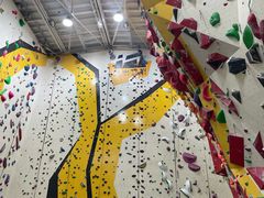 -问山MountQuest攀岩馆