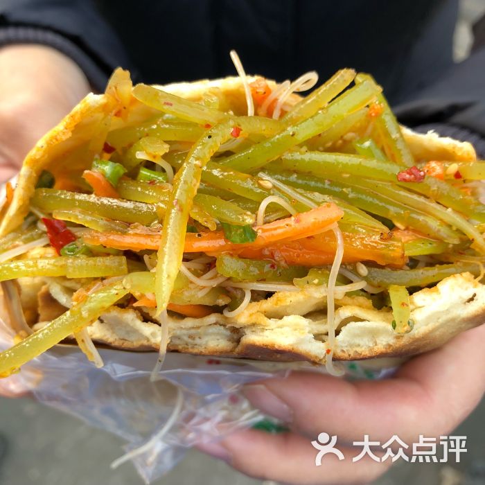 严太婆锅魁(文殊院店)三丝锅盔图片 第3张