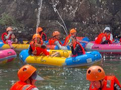-安吉龙王山峡谷漂流