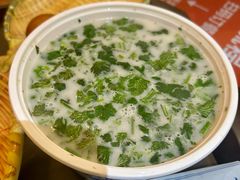 羊肉汤普通版-穆得·老周家牛肉烧饼(普利街店)