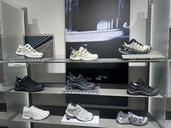 -SALOMON萨洛蒙(长沙国金街店)