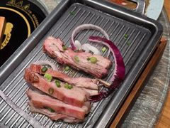 -娜仁图雅蒙古美食村(33小镇店)
