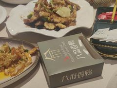 -八府香鸭·啫啫煲(华山路店)