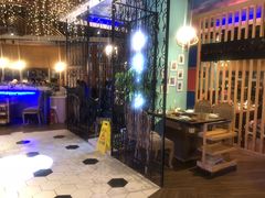 -三人行骨头王火锅(长寿店)