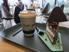 香草拿铁-悬崖咖啡厅