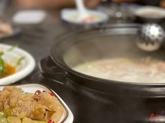 -大匠工房古船木艺术餐厅·猪肚鸡专门店(长白仙岛店)