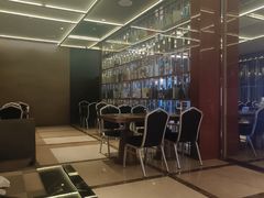 -大中华希尔顿酒店-念自助餐·嗨啤·小龙虾