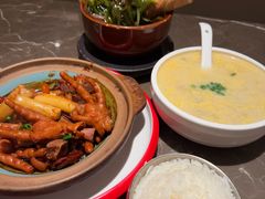 砂锅焗猪蹄凤爪-吕氏焗小鲜•海鲜青岛菜(总店)