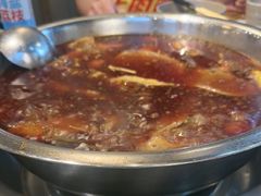 -肖肖酸萝卜鱼火锅(总店)