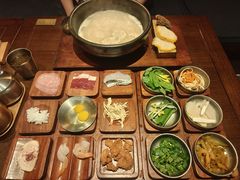 -银米·云南传统过桥米线(双廊黑金冠店)