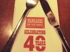 -Pancakes on the rocks(Darling Harbour)