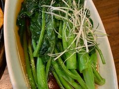 -阿瓦山寨·湘菜现炒·剁椒鱼头王(咸阳总店)