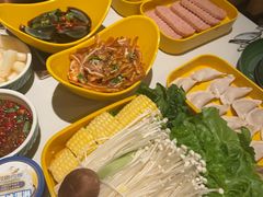 -润园四季椰子鸡火锅(卓越INTOWN店)