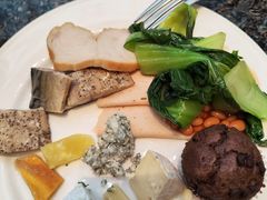 -上海齐鲁万怡大酒店·辣椒屋咖啡厅