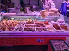 -上海龙吴水胜海发市场