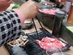 -呷哺呷哺(新世界百货望京店)