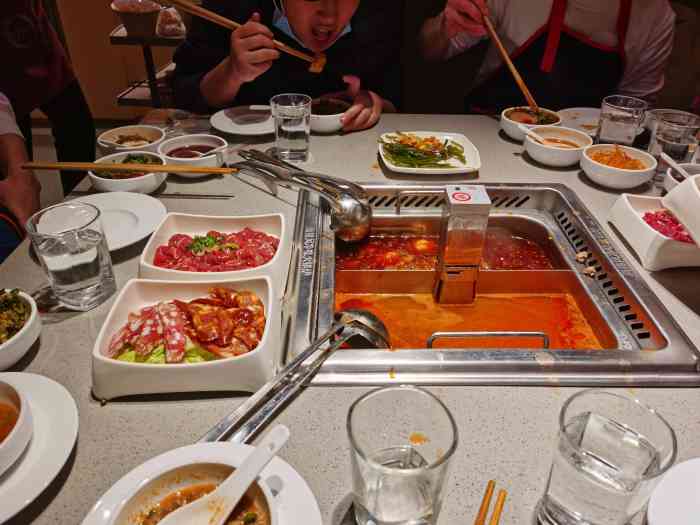 海底捞火锅(泸州万象汇店)-"居然没想到在泸州也能吃到海底捞了,正好