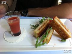 -植物园哈利亚餐厅