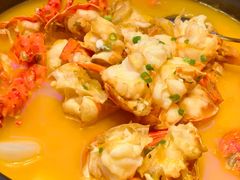 -荣誉海鲜酒楼(海湾店)