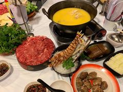 -鲜入围煮花胶鸡海鲜火锅