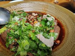 肥肠血旺-茅屋大酒店