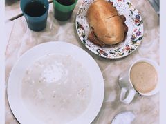 鲜奶麦皮-喜莲咖啡