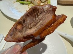 玻璃脆皮乳鸽-利苑酒家(金宝店)