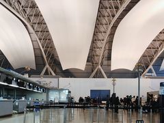 -关西国际机场直营免税店