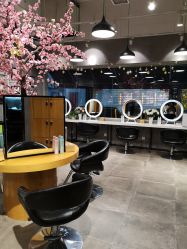 -时尚殿堂明星门店