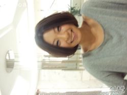 中发荷叶发型-美秀造型