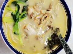 招牌黄鱼面-明呈黄鱼面馆(斜土路店)
